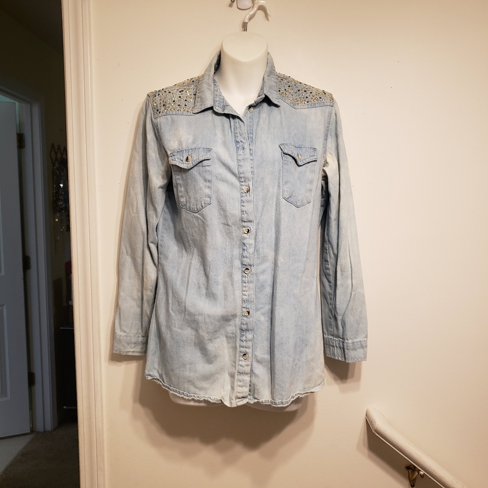 Bedazzled Red Tulips size‎ M jean top